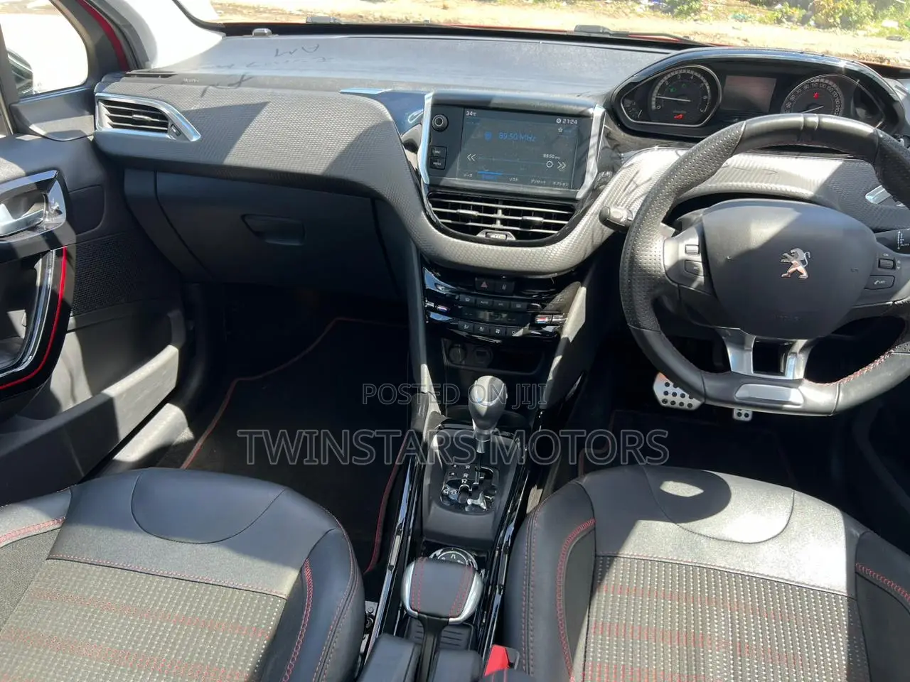 Peugeot 2008 1.2 PureTech (130 Hp) 2017 Red