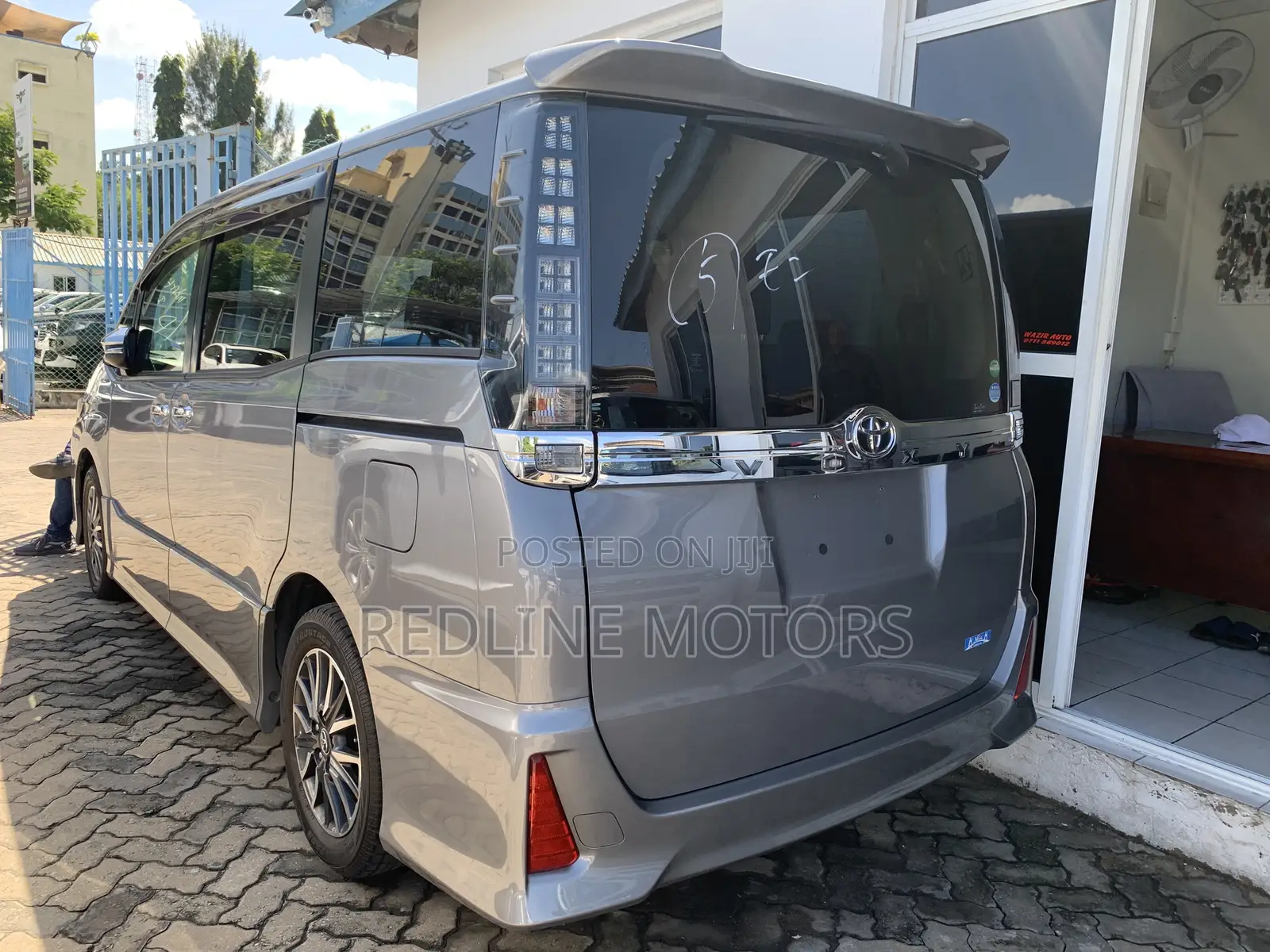 Toyota Voxy 2017 Gray
