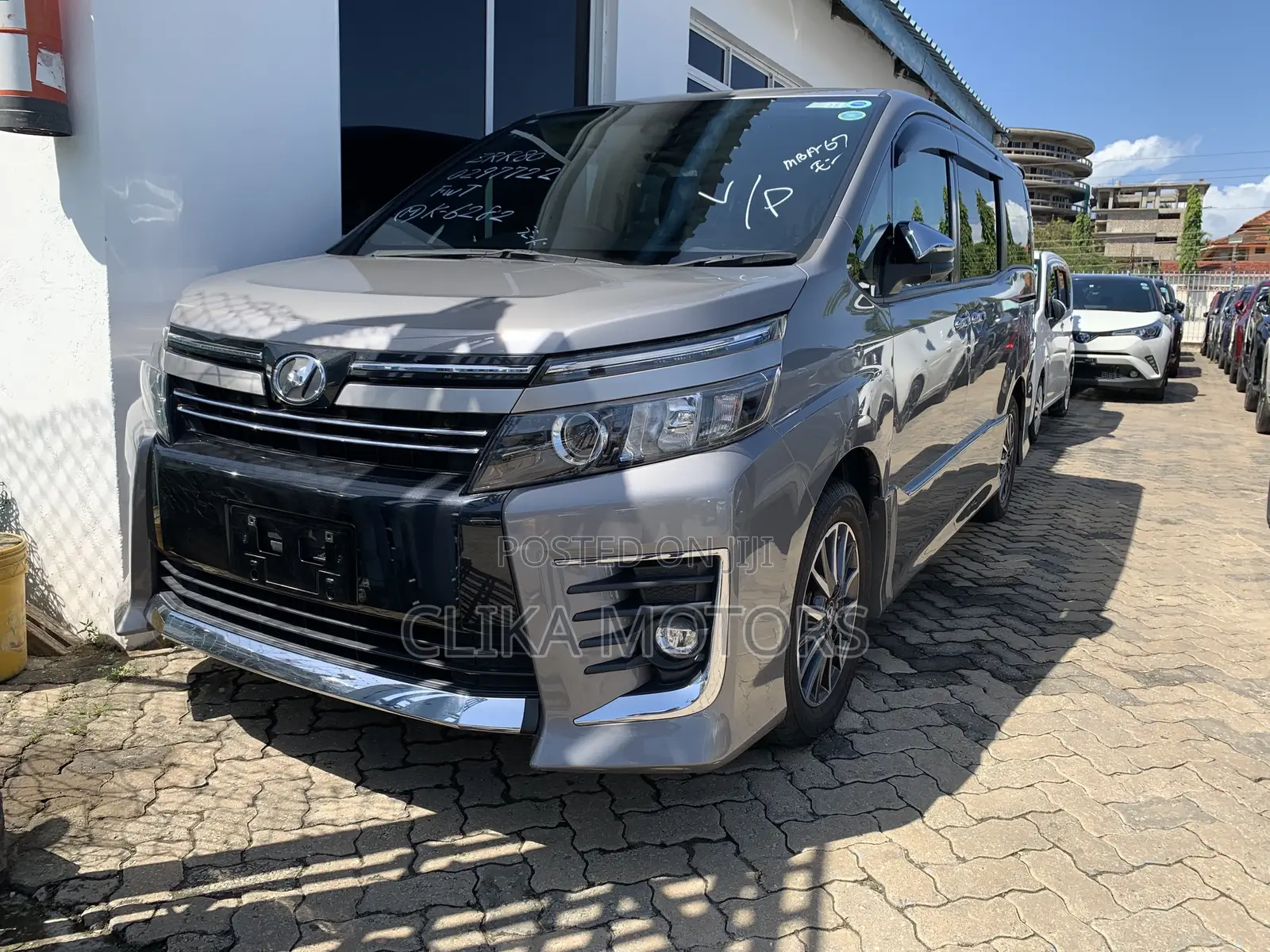 Toyota Voxy 2017 Gray