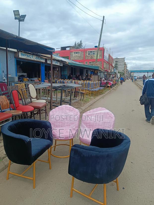 Manicure Seats, 2 Black 2 Pink  - main view