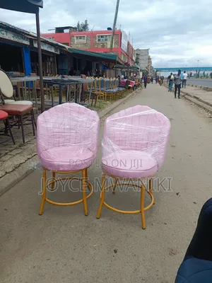 Salon Flower Seats,