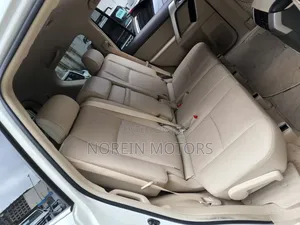 Toyota Land Cruiser Prado 2019 White