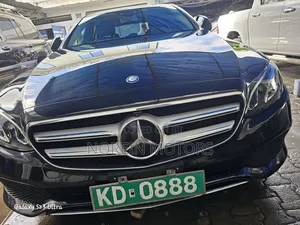 Mercedes-Benz C200 2017 Matt Black