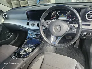 Mercedes-Benz C200 2017 Matt Black