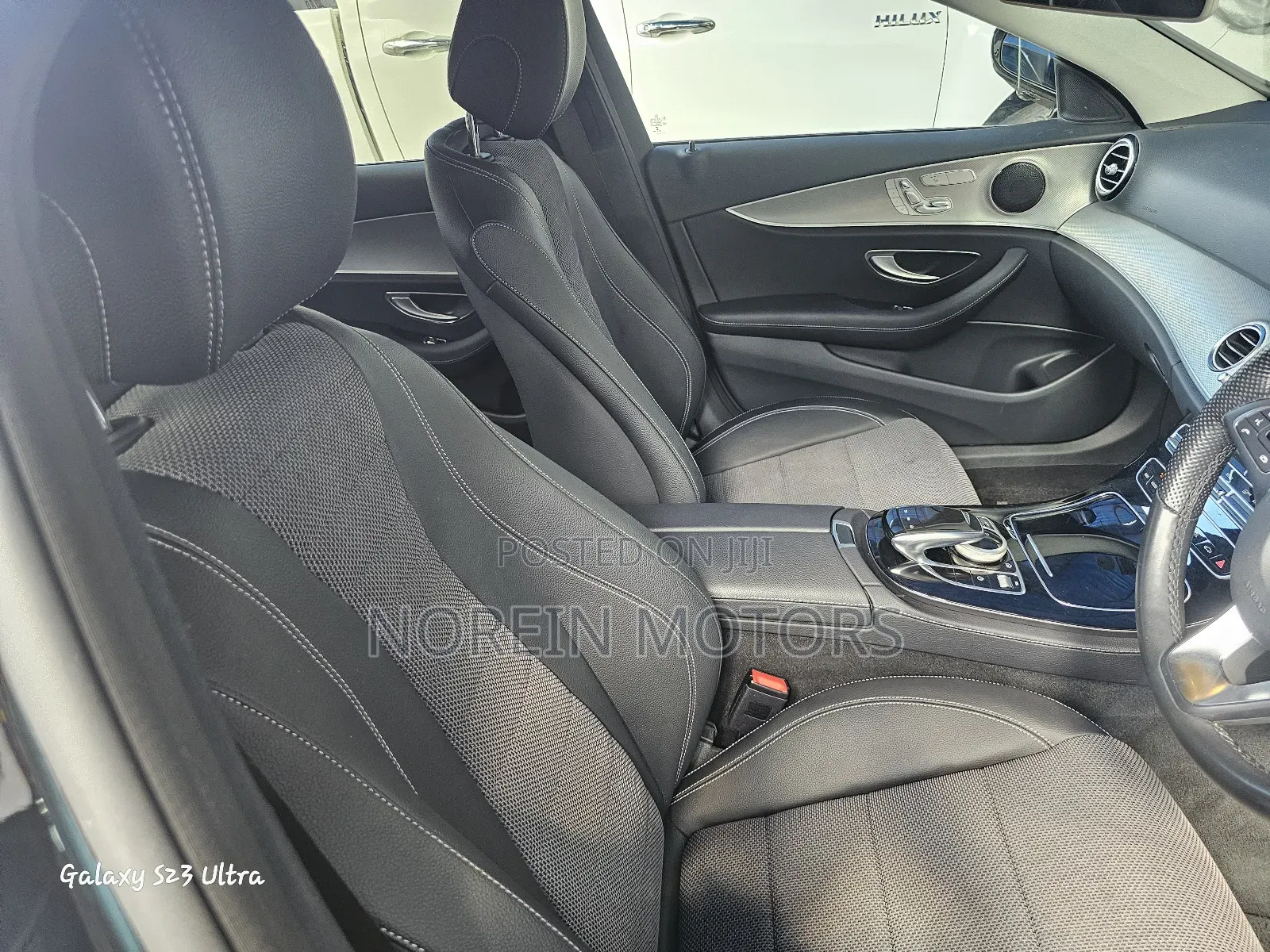 Mercedes-Benz C200 2017 Matt Black