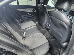 Mercedes-Benz C200 2017 Matt Black