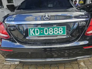 Mercedes-Benz C200 2017 Matt Black
