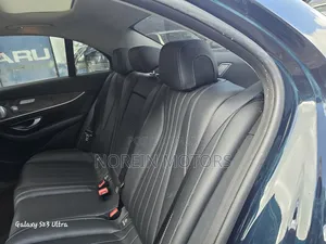 Mercedes-Benz E400 2018 Black
