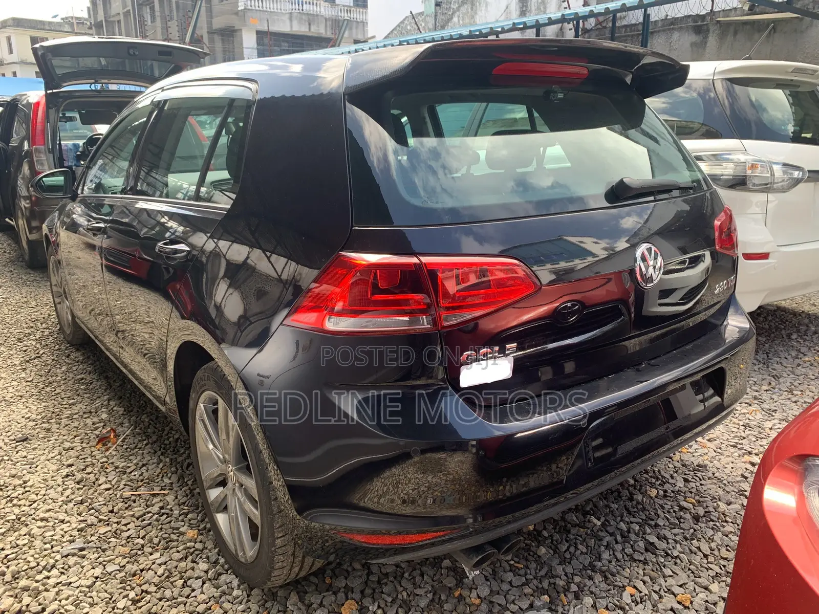 Volkswagen Golf R 4-Door 2016 Black