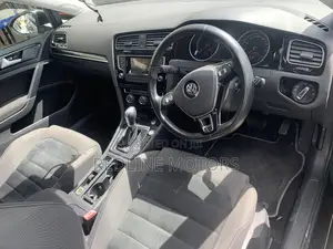 Volkswagen Golf R 4-Door 2016 Black
