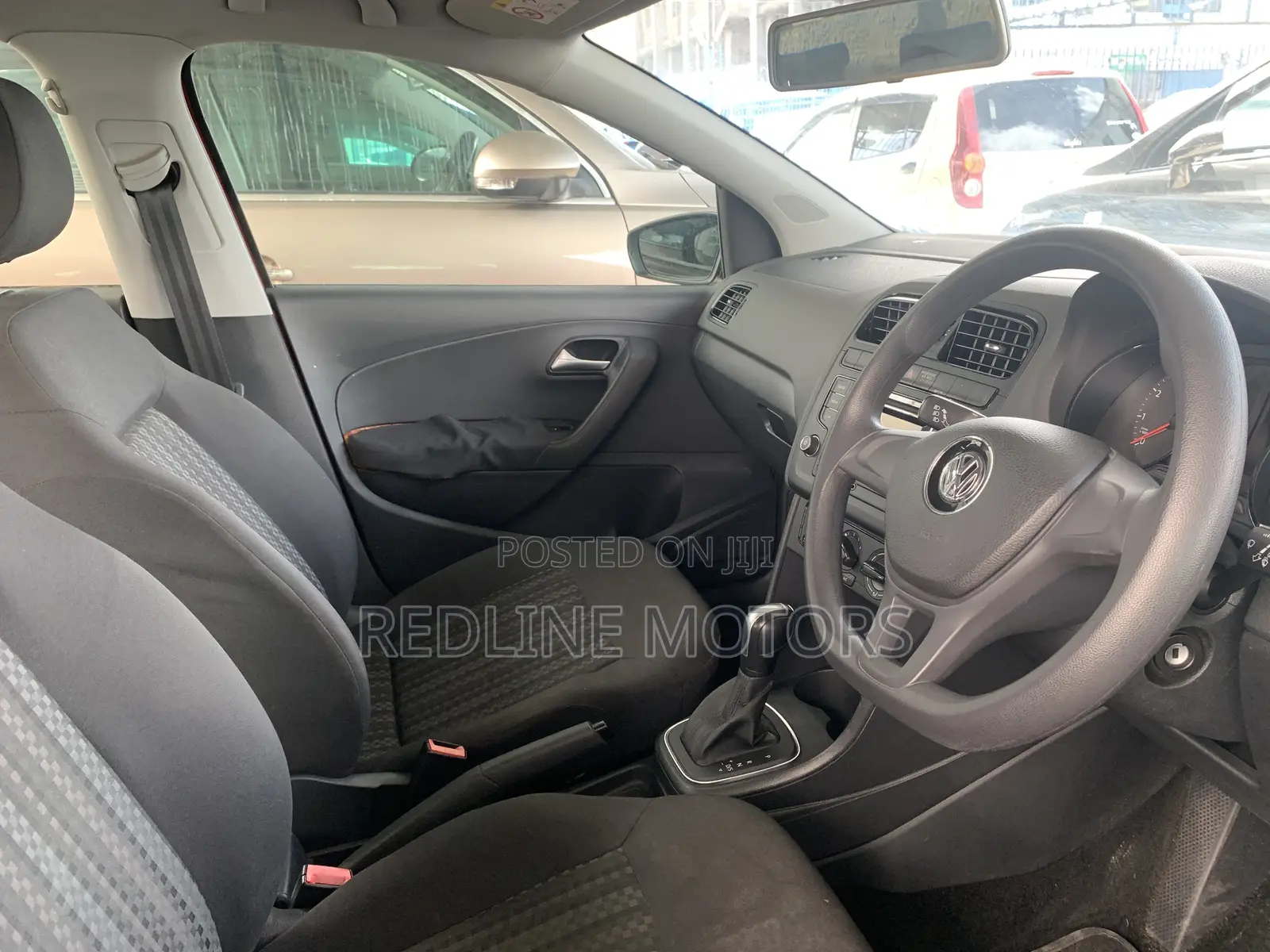 Volkswagen Polo 2016 Red