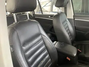 Volkswagen Tiguan R-Line AWD 4MOTION 2016 Gold