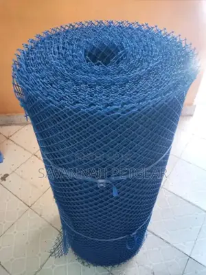 Plastic Poultry Mesh Roll for Big Birds Turkey Green, Blue