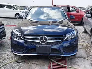 Mercedes-Benz C200 2018 Blue