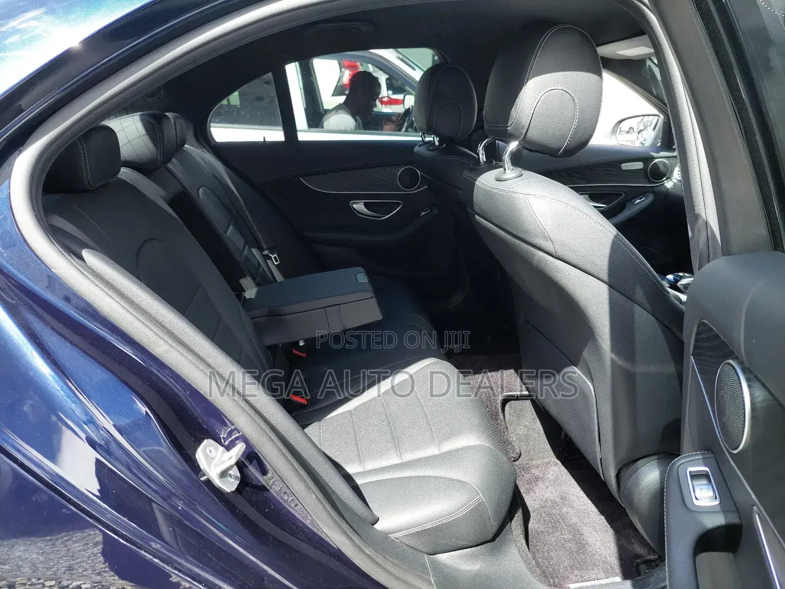 Mercedes-Benz C200 2018 Blue