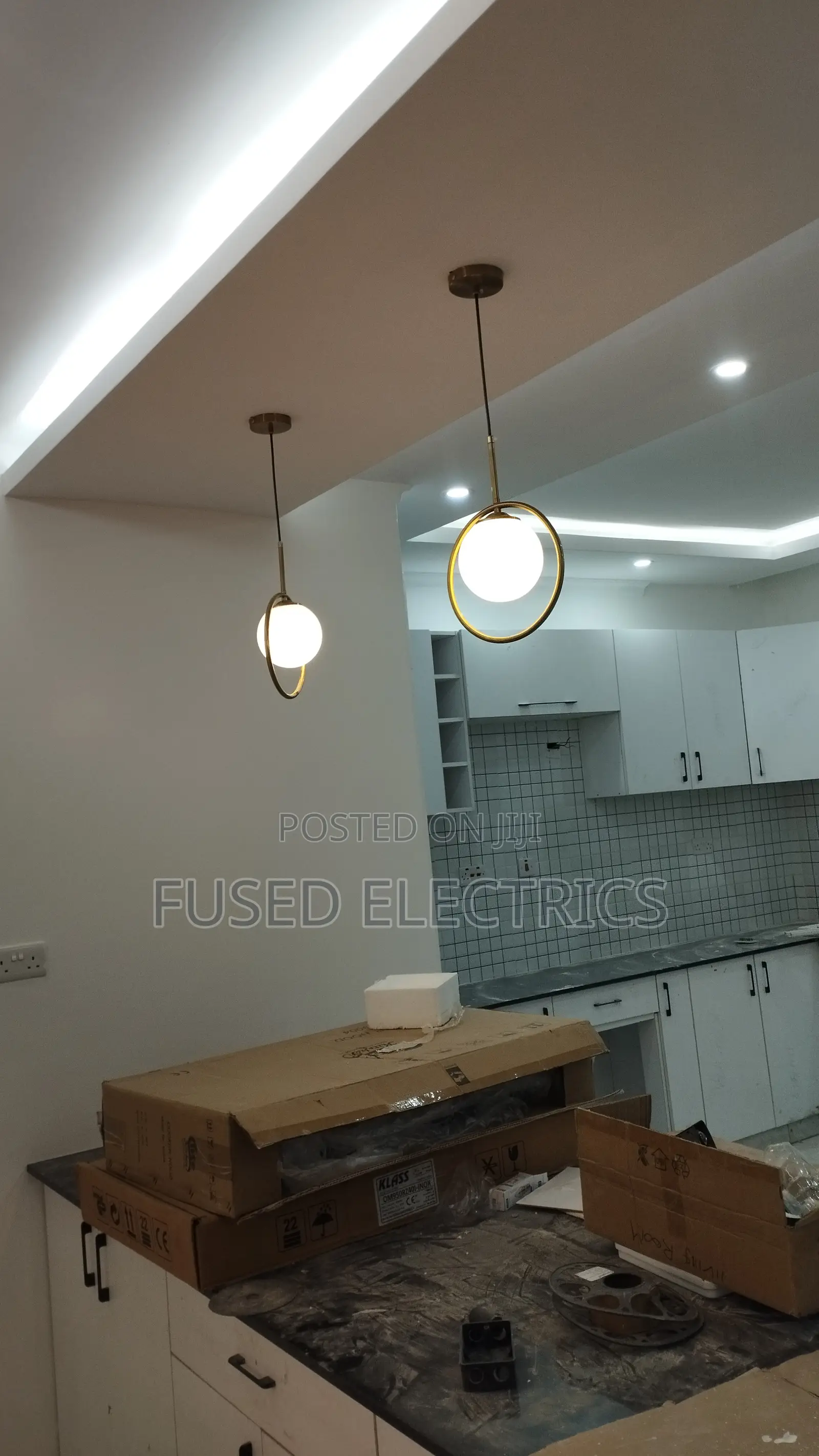 Chandelier and Light Fixtures Installation