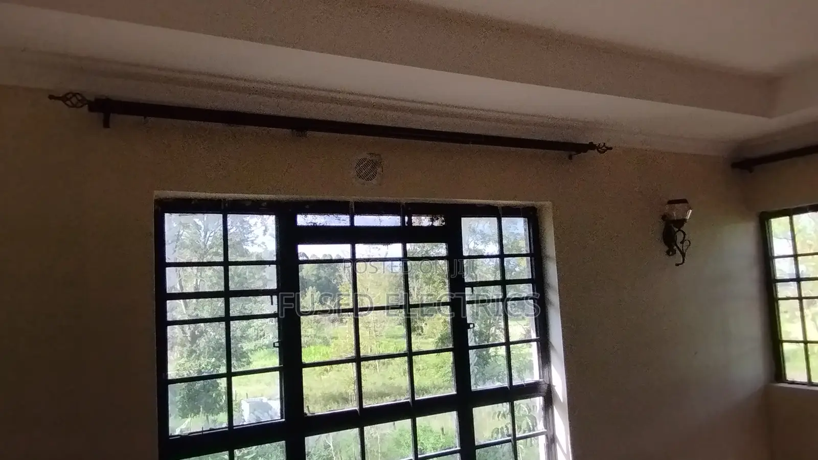 Curtain Rods Installation