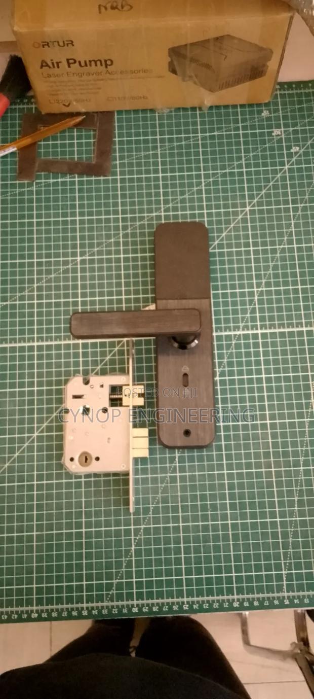 Hotel Mobile App Door Security - main view