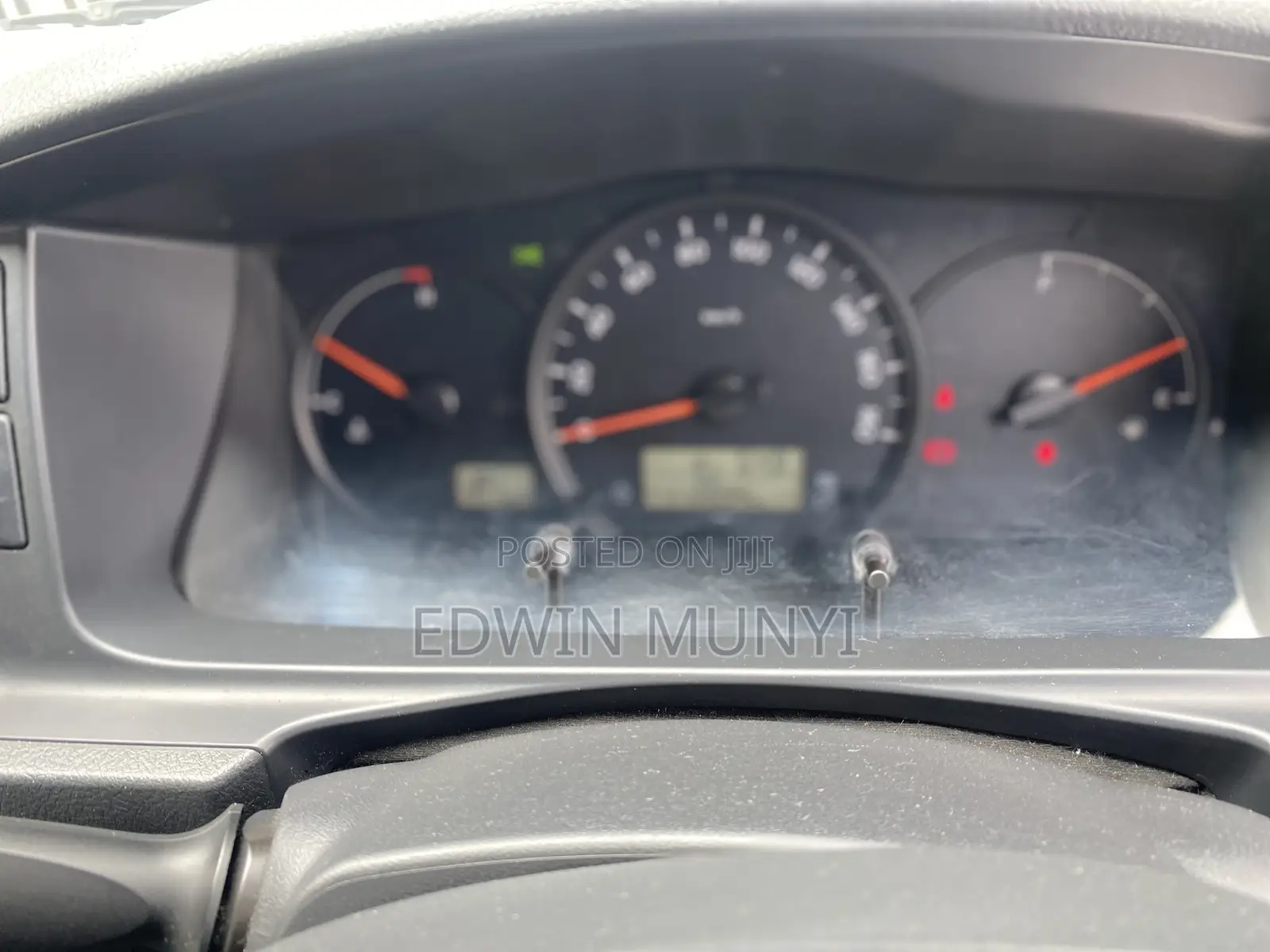 Toyota HiAce 2018 White