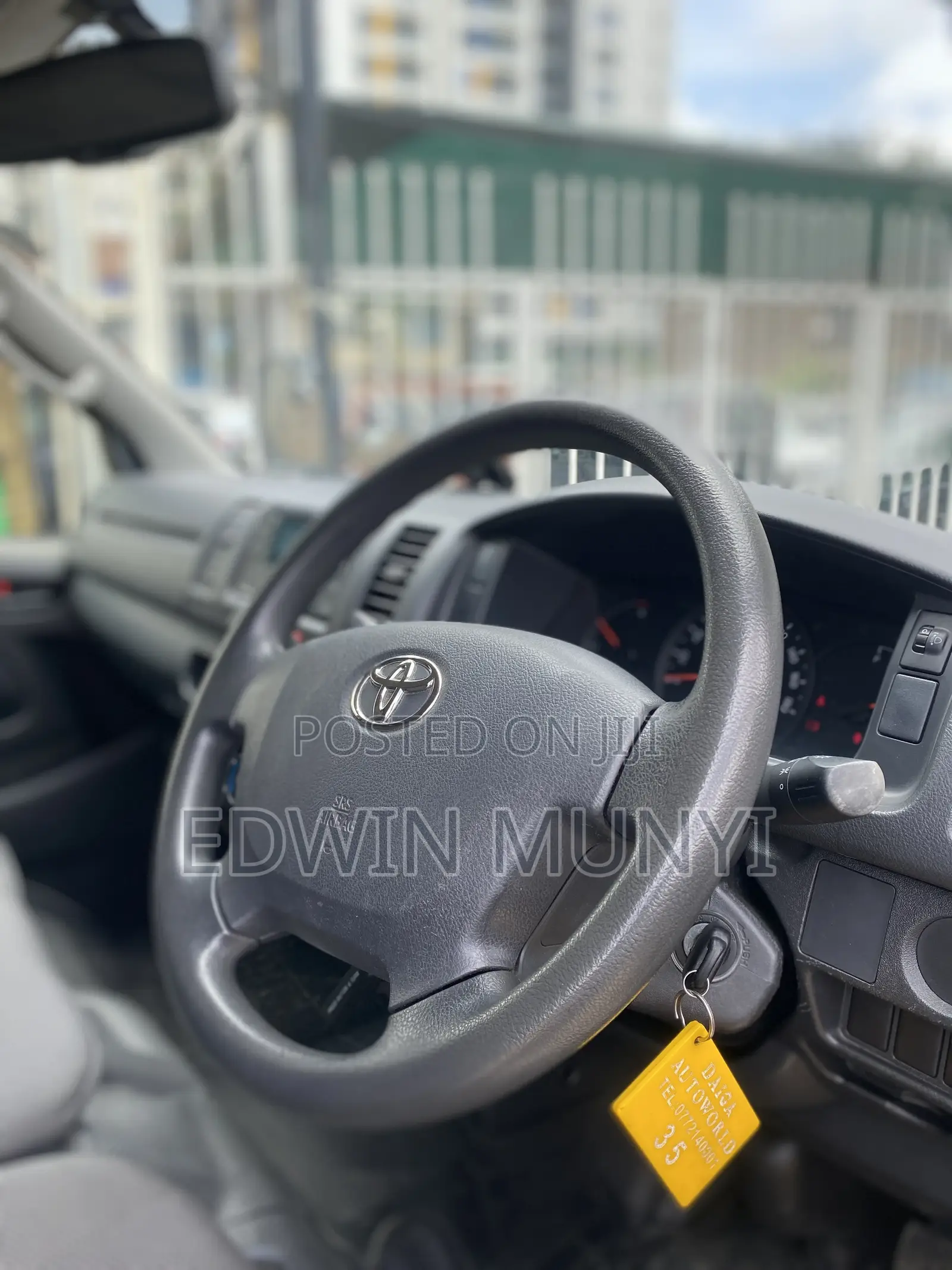 Toyota HiAce 2018 White