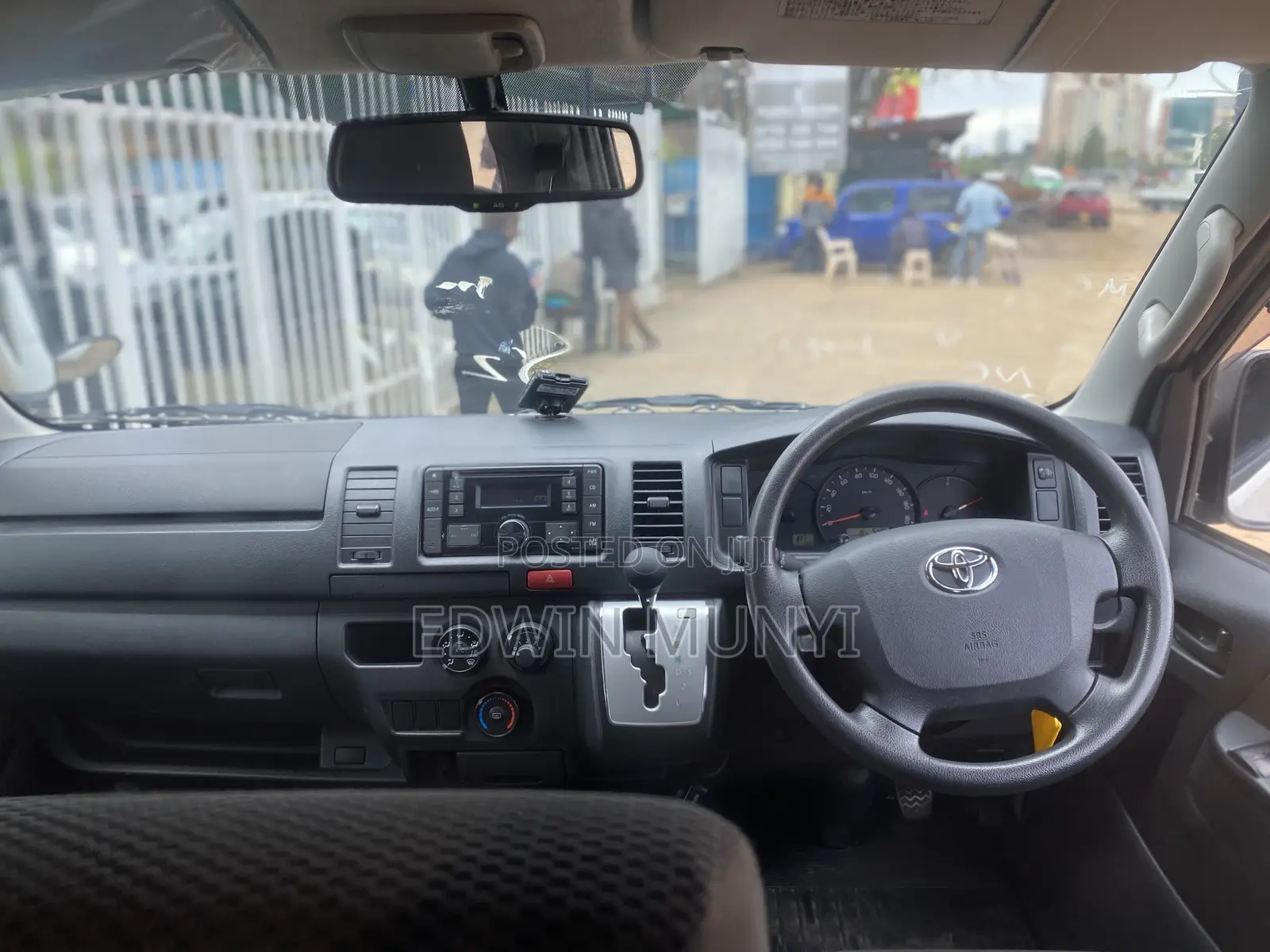 Toyota HiAce 2018 White