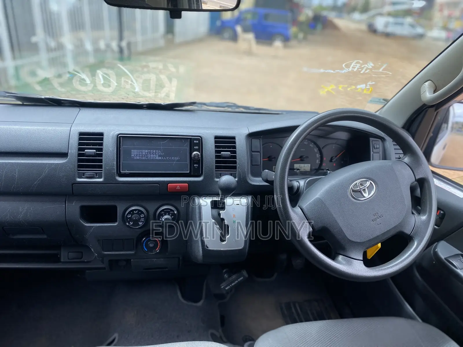 Toyota HiAce 2017 Grey