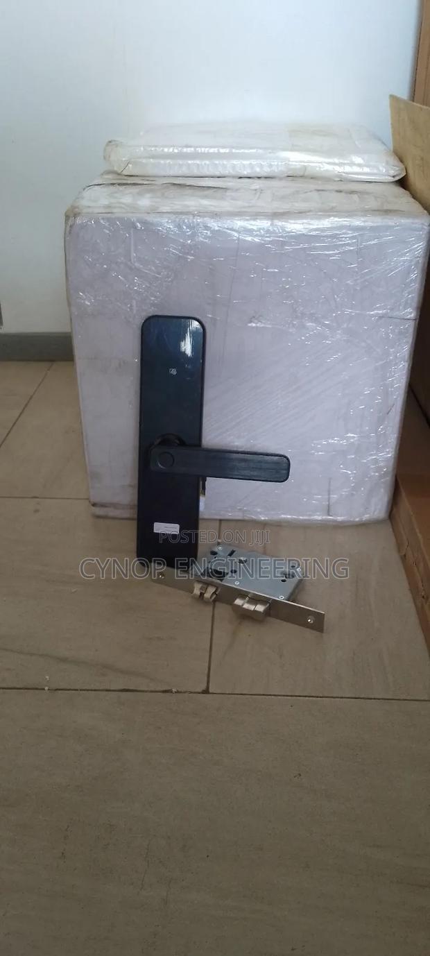 Hotel Mobile App Door Lock - main view