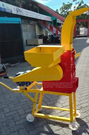 Red Yellow Colour Feed Chopper