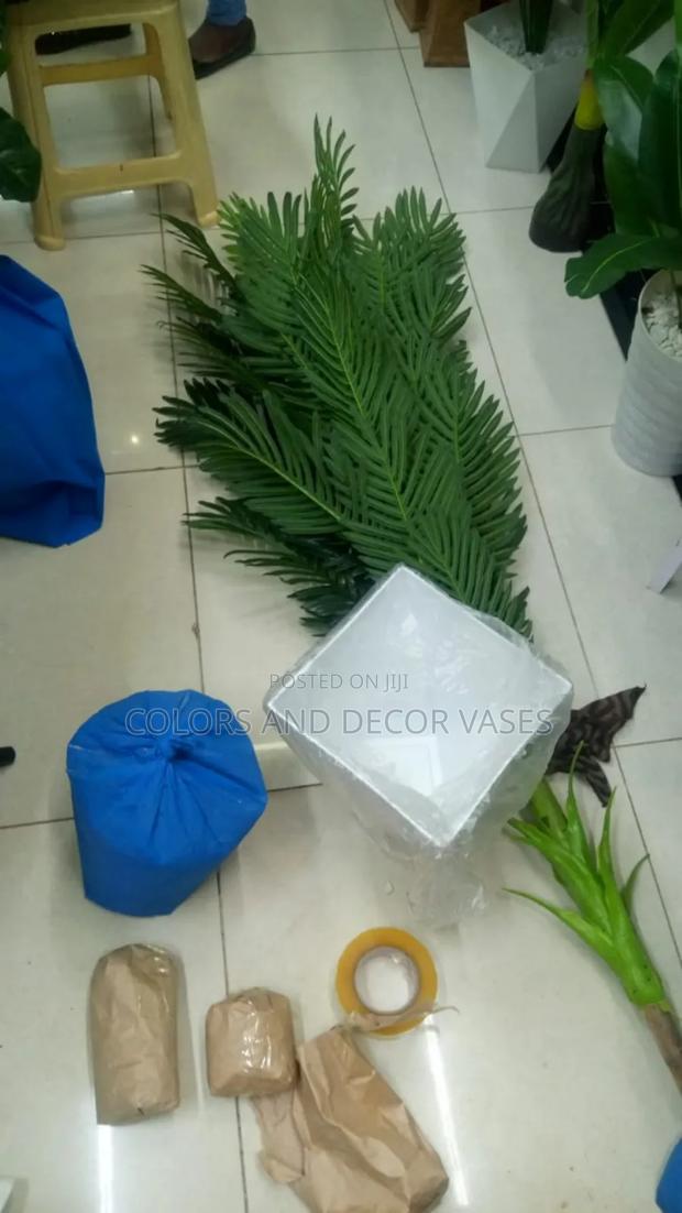 1.6 Palm Tree With Vase KSH 