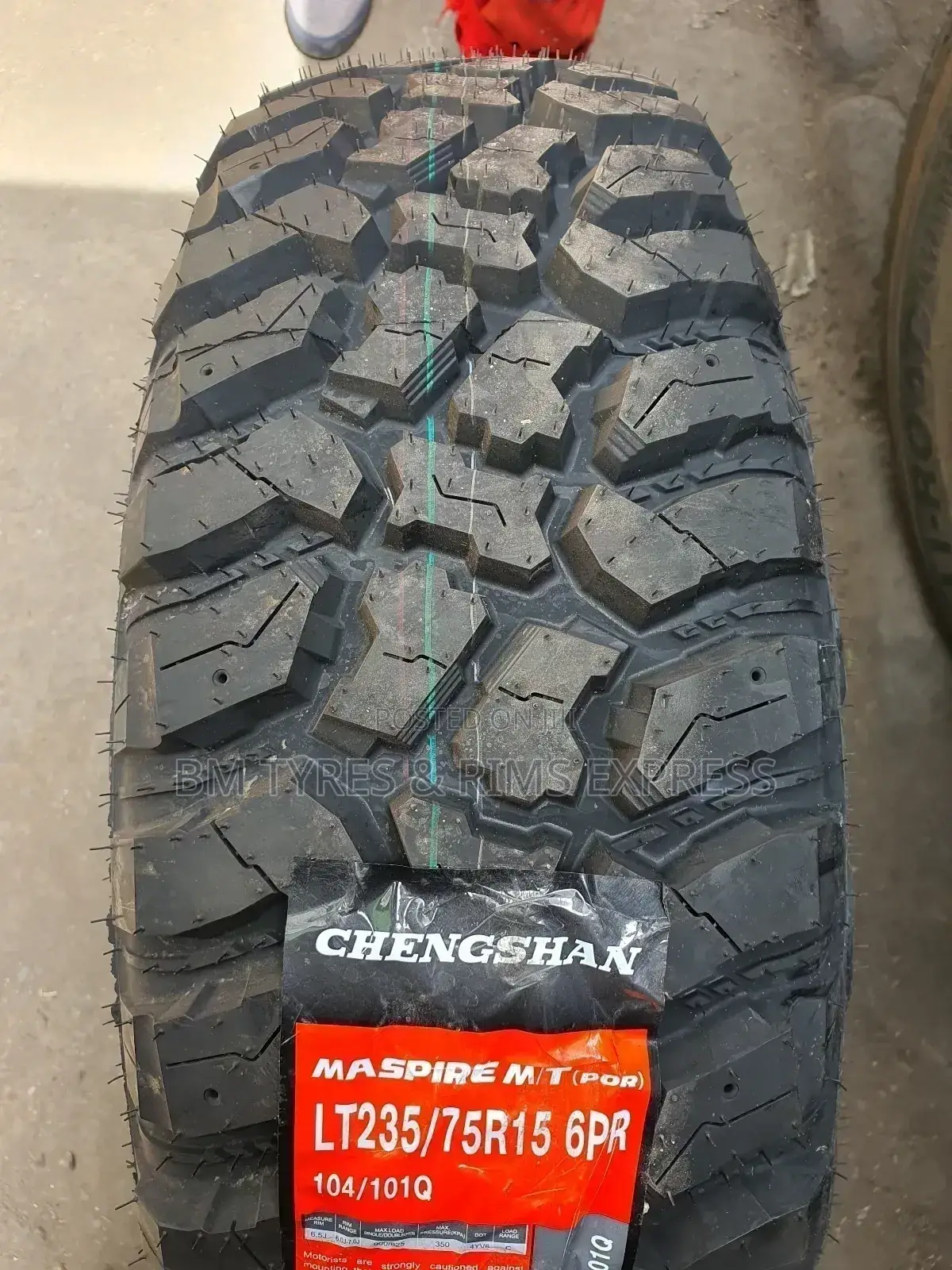 235 /75 R15 Chenngsang Tyres (Mt)