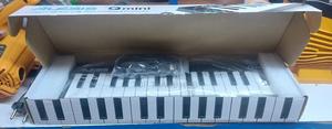 Alesis Qmini Compact 32key USB MIDI Keyboard Controller - thumbnail 2