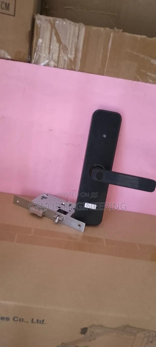 Bank RFID Card Door Security - main view