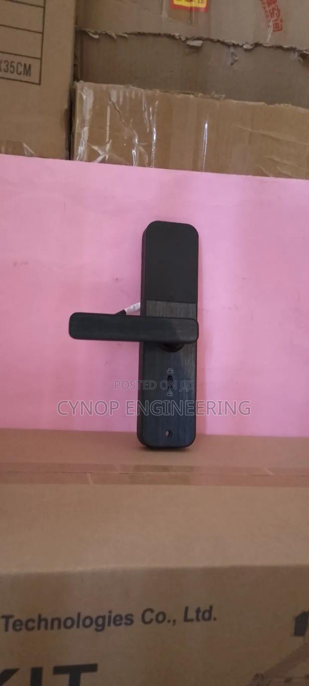 Office Mobile App Door Access - main view