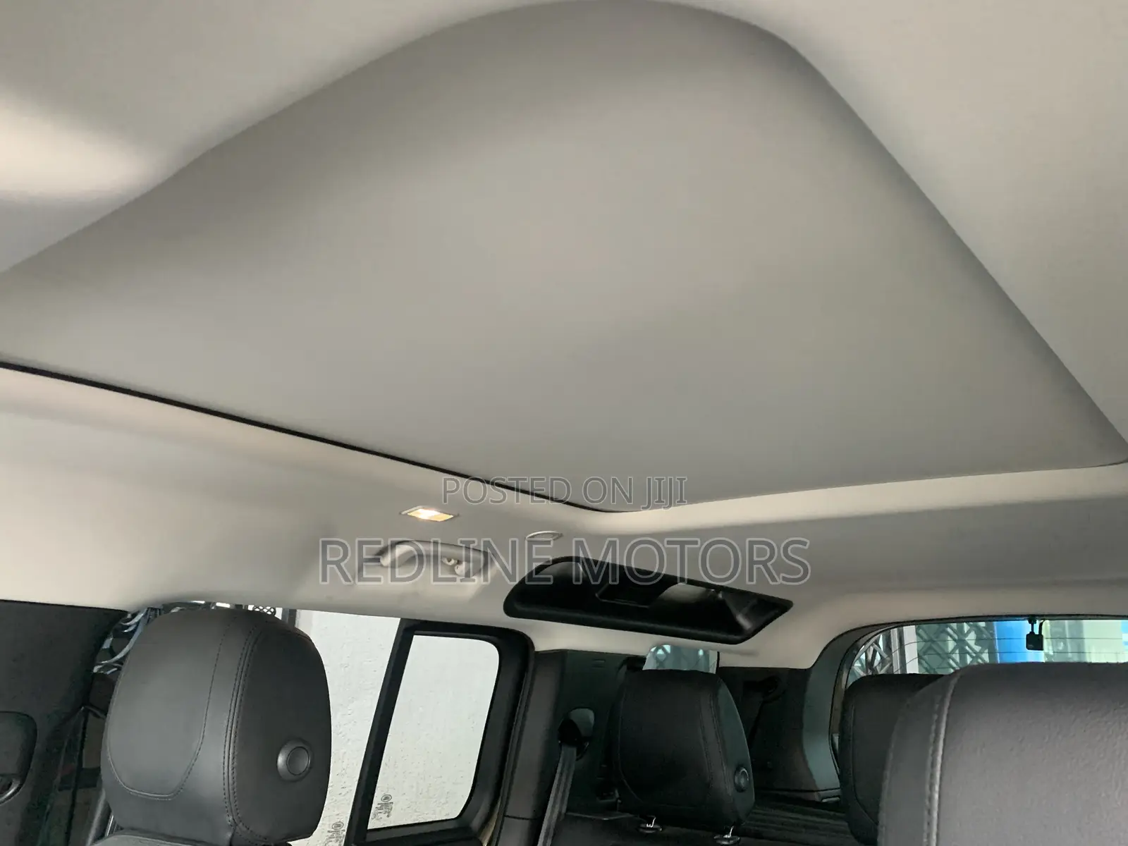 Land Rover Defender 110 SE 4x4 2020 Gold