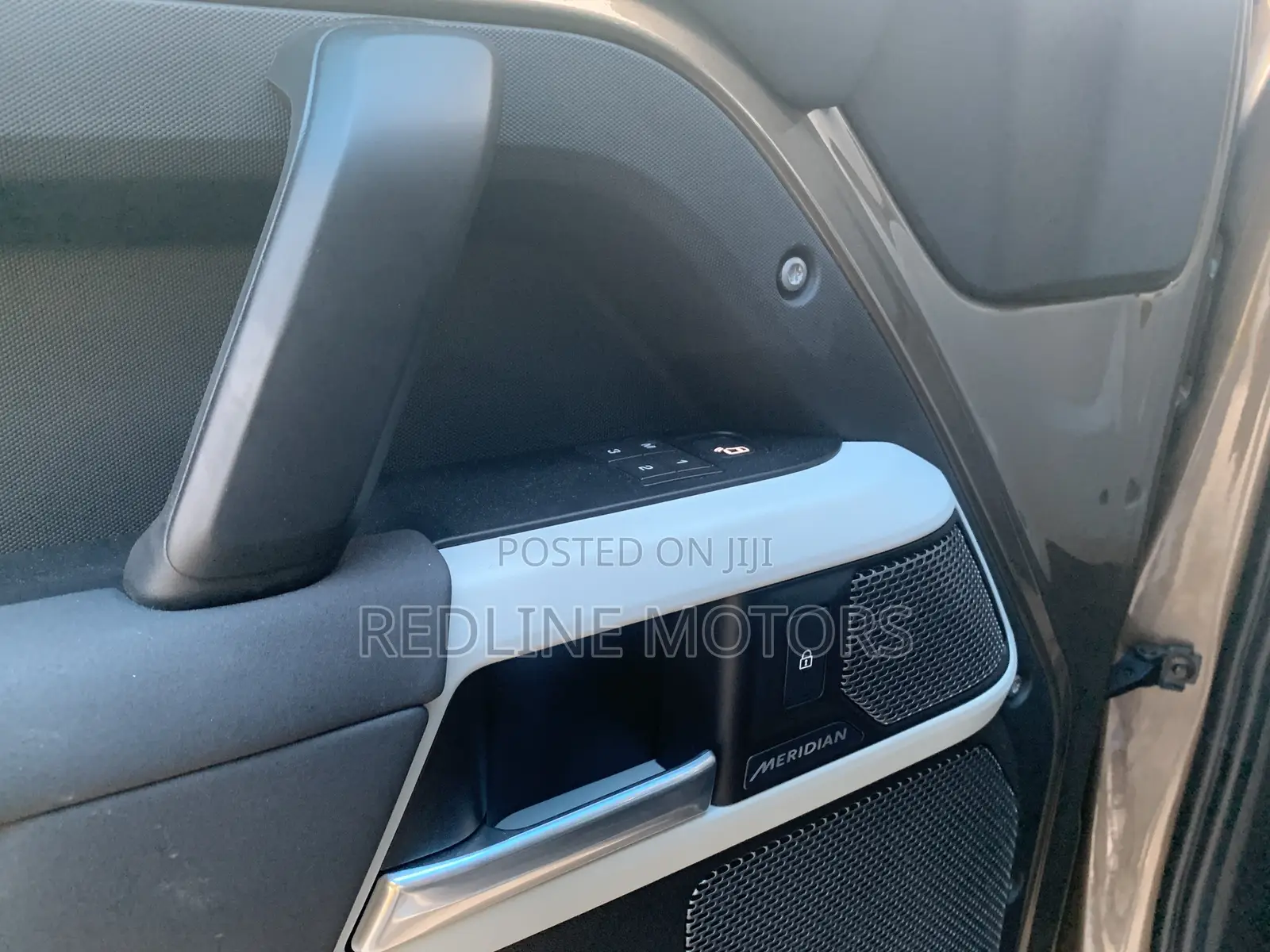 Land Rover Defender 110 SE 4x4 2020 Gold