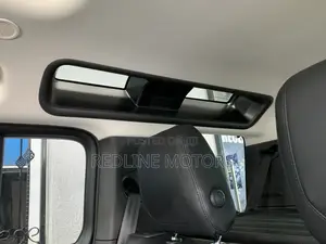 Land Rover Defender 110 SE 4x4 2020 Gold