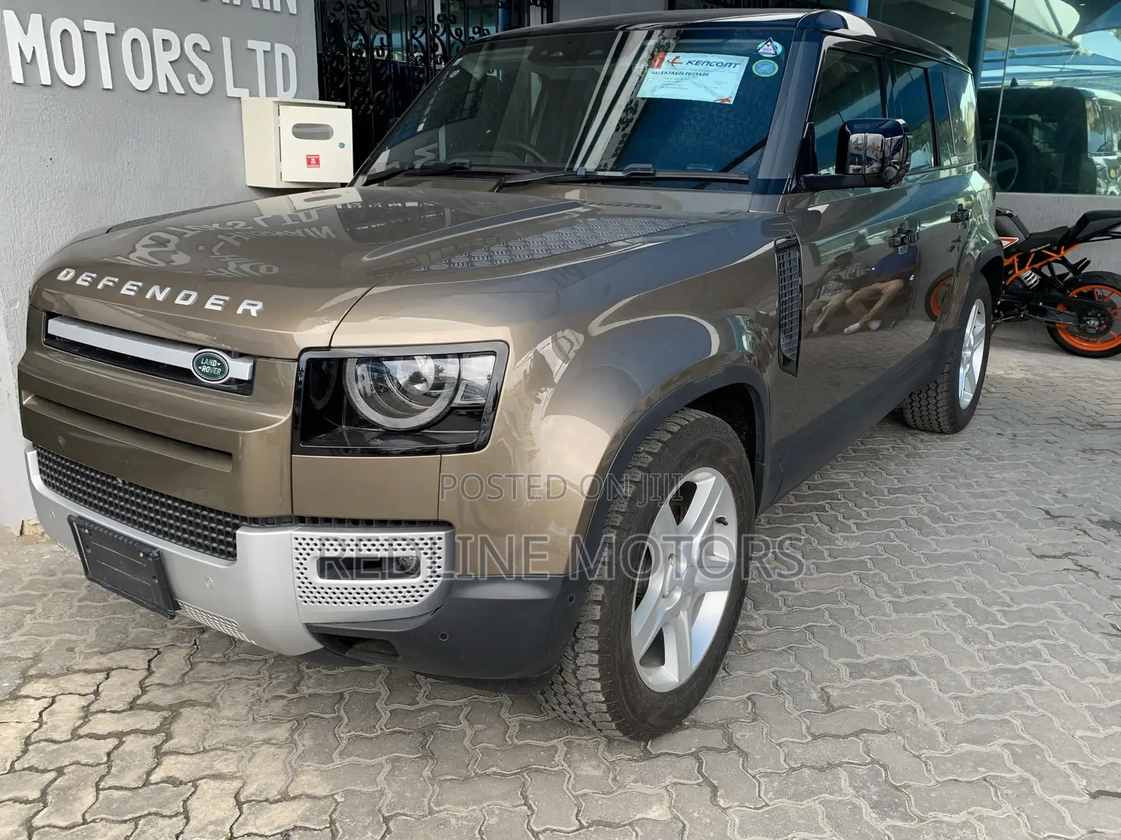 Land Rover Defender 110 SE 4x4 2020 Gold