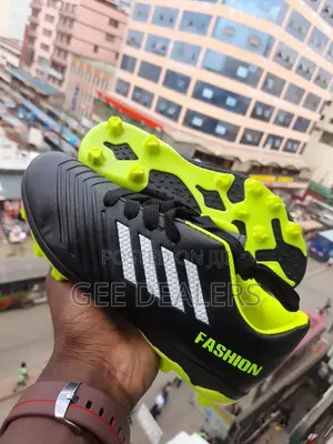 Football Boots/Soccer Boots/Kids Football Boots Size 31-36