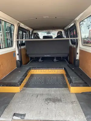 Toyota HiAce 2018 White