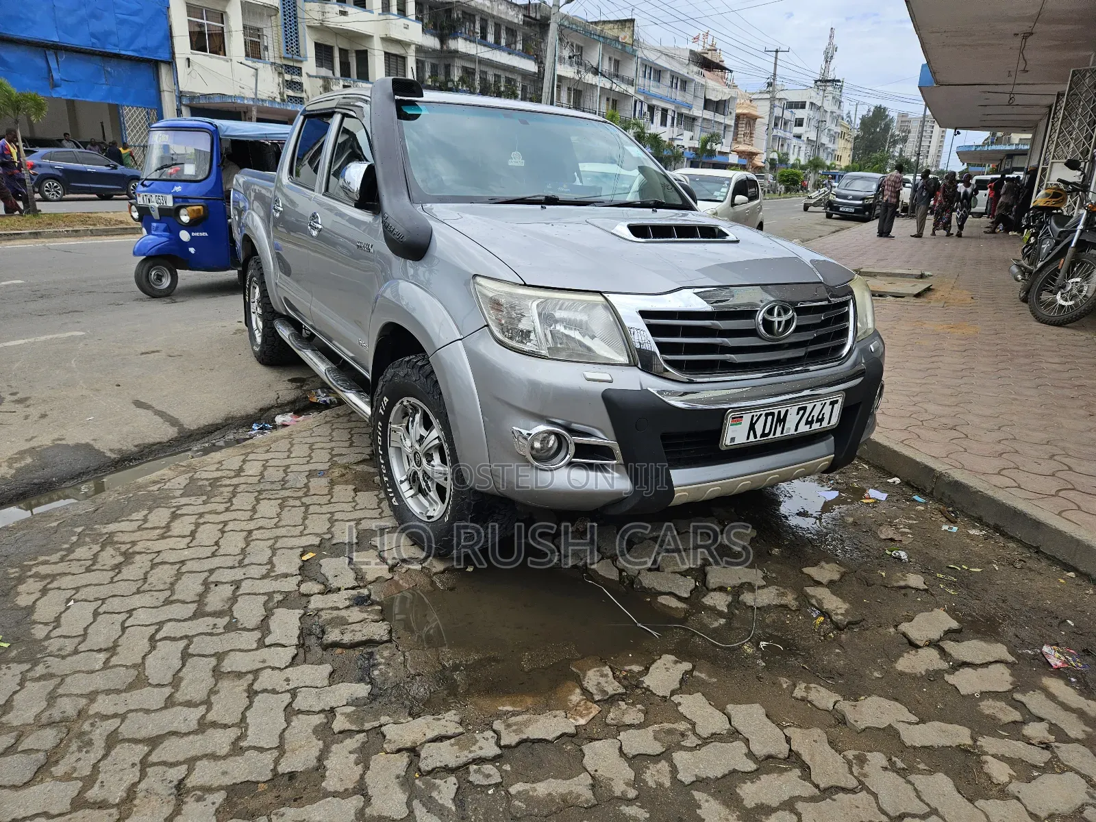 Toyota Hilux 2016 Silver