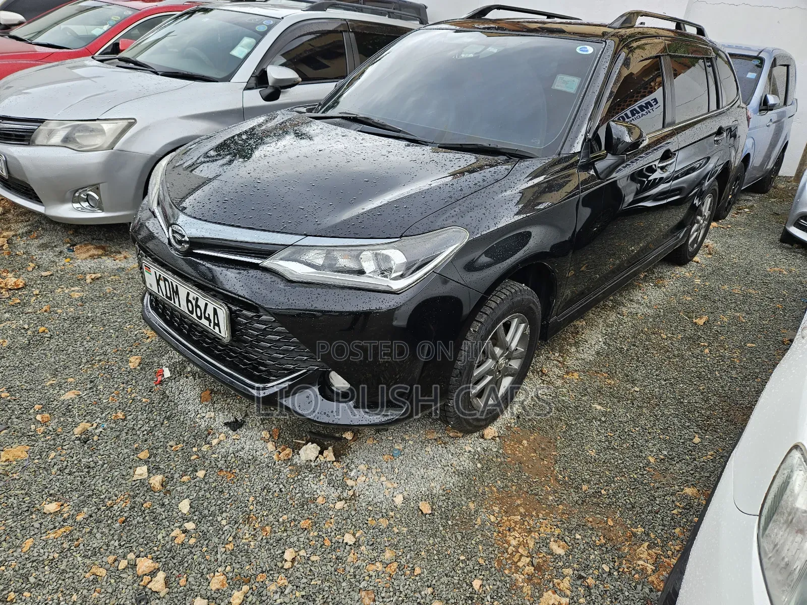 Toyota Corolla Fielder 2017 Black