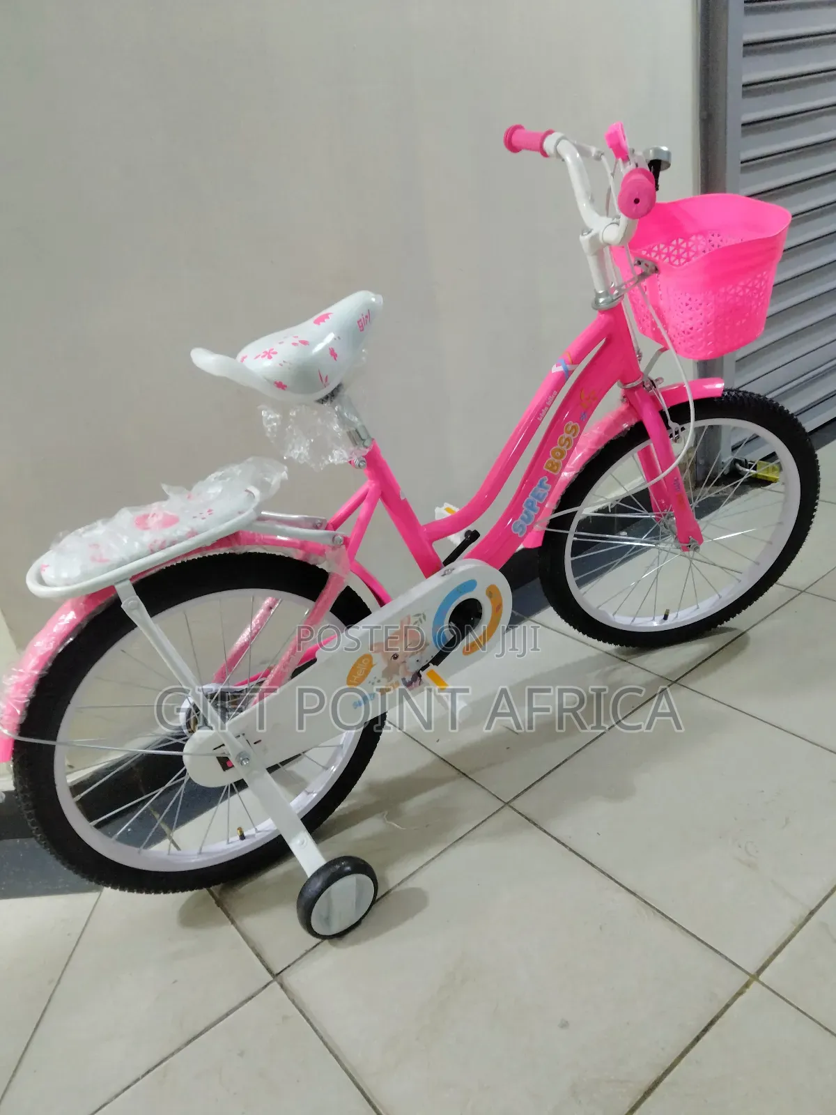 Bike Size 20" for Girls With Training Wheels