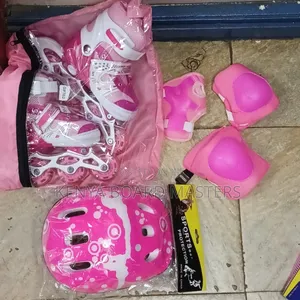 Fullset Pink Skate Shoe With Guards and Helmet. Skate Shoes