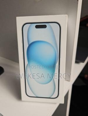 New Apple iPhone 15 256 GB Silver - main view