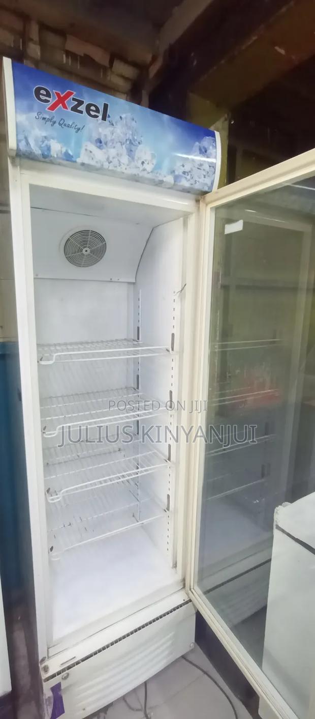 Display Fridge - thumbnail 2