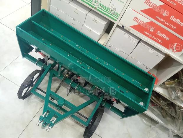 Large Scale Seed Planter. - main view