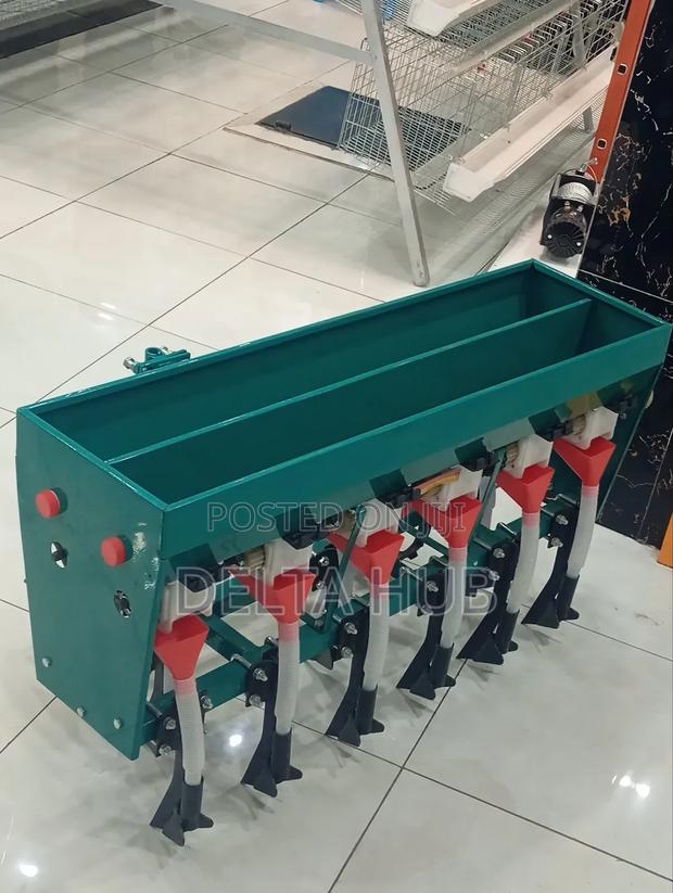 Commercial Seed Planter/Seed Planter - main view