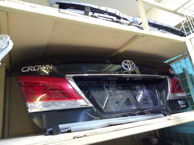 Crown Boot Royal Saloon Ex Japan 2013/2015 - main view