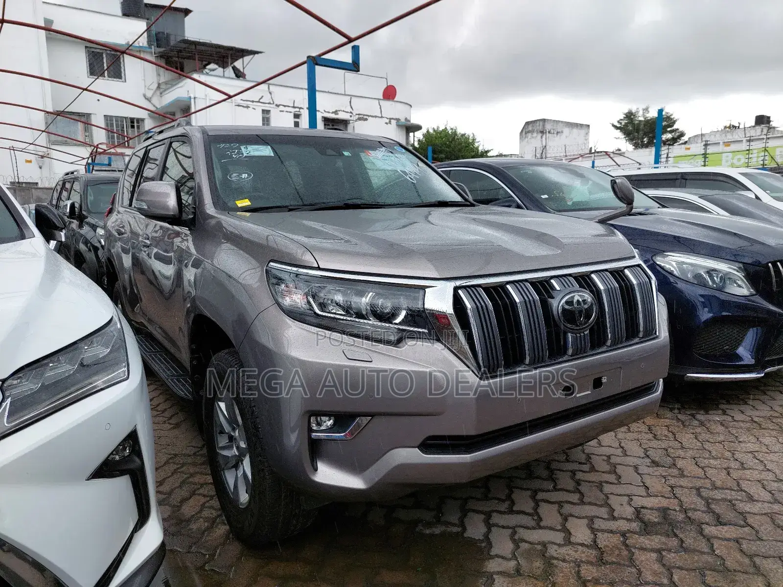 Toyota Land Cruiser Prado 2018 Gold