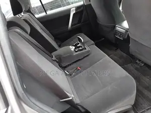 Toyota Land Cruiser Prado 2018 Gold